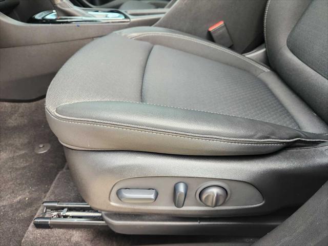 Photo of 2023 Summit White Buick Encore GX