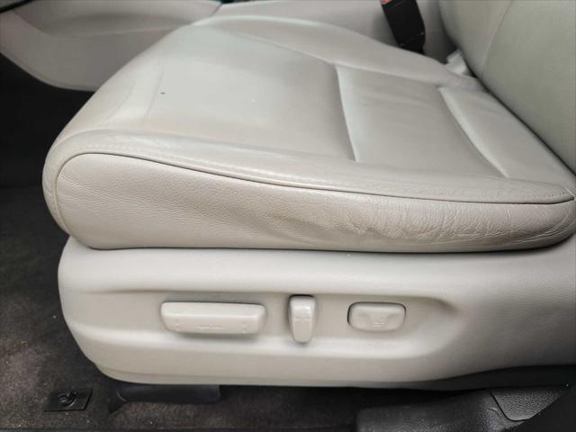 Photo of 2019 Gray Honda Pilot