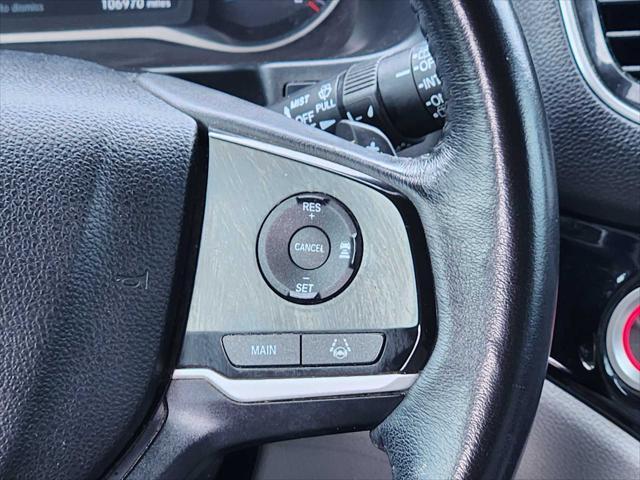 Photo of 2019 Gray Honda Pilot