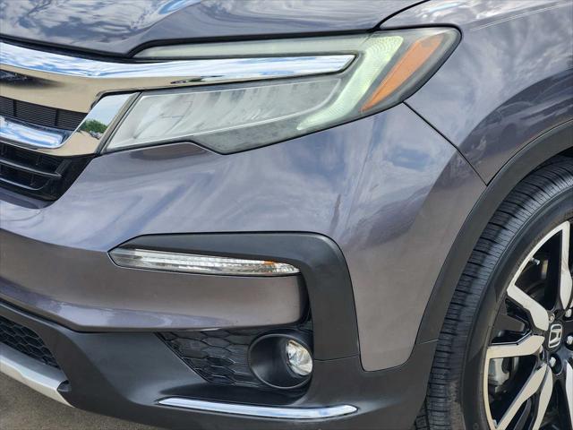Photo of 2019 Gray Honda Pilot