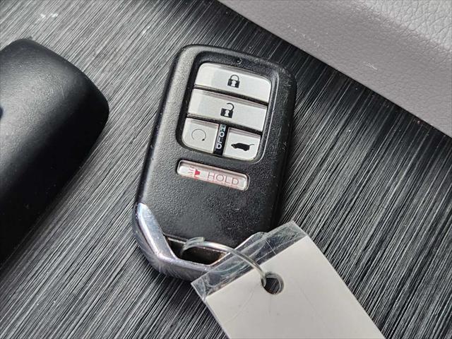 Photo of 2019 Gray Honda Pilot
