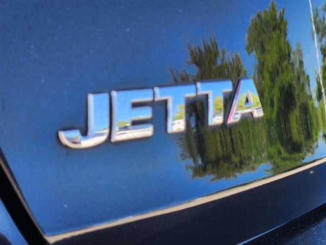 Photo of 2020 Deep Black Pearl Volkswagen Jetta