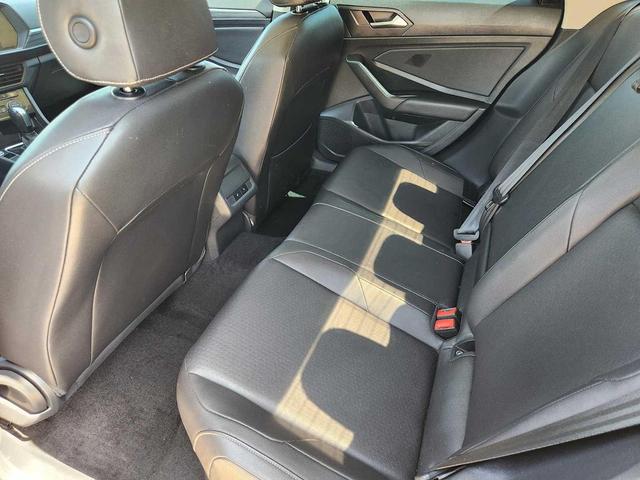 Photo of 2020 Deep Black Pearl Volkswagen Jetta