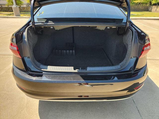 Photo of 2020 Deep Black Pearl Volkswagen Jetta