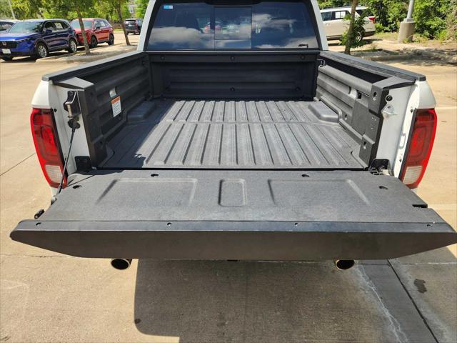 Photo of 2023 Platinum White Pearl Honda Ridgeline