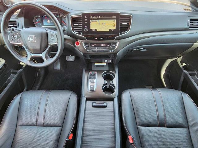 Photo of 2022 Sonic Gray Pearl Honda Pilot