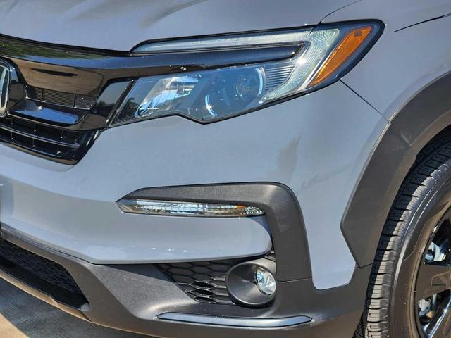 Photo of 2022 Sonic Gray Pearl Honda Pilot