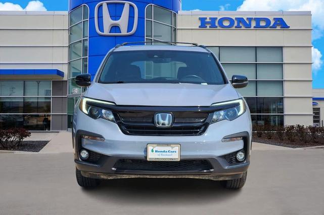 Photo of 2022 Sonic Gray Pearl Honda Pilot