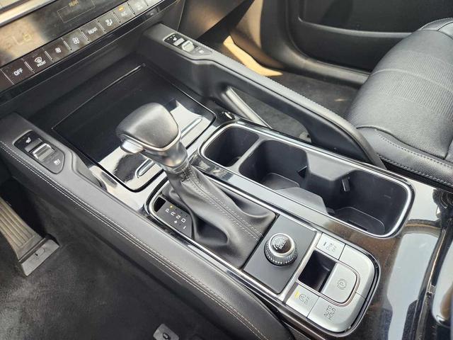 Photo of 2022 Ebony Black Kia Telluride