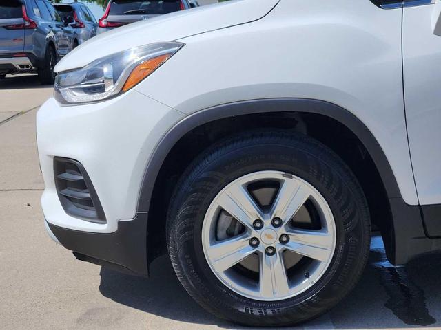 Photo of 2020 Summit White Chevrolet Trax