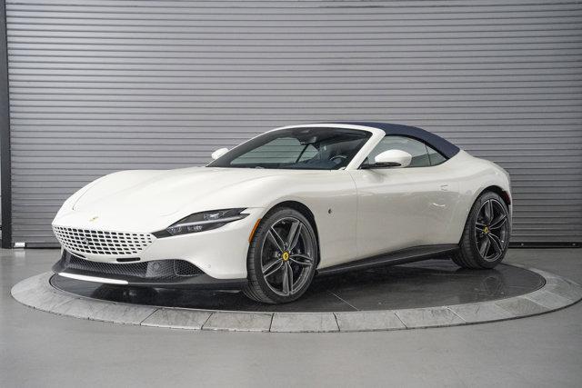 Photo of 2025 Bianco Italia Ferrari Roma Spider