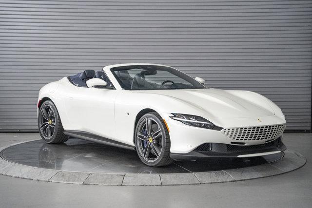 Photo of 2025 Bianco Italia Ferrari Roma Spider