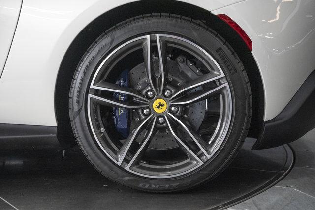 Photo of 2025 Bianco Italia Ferrari Roma Spider