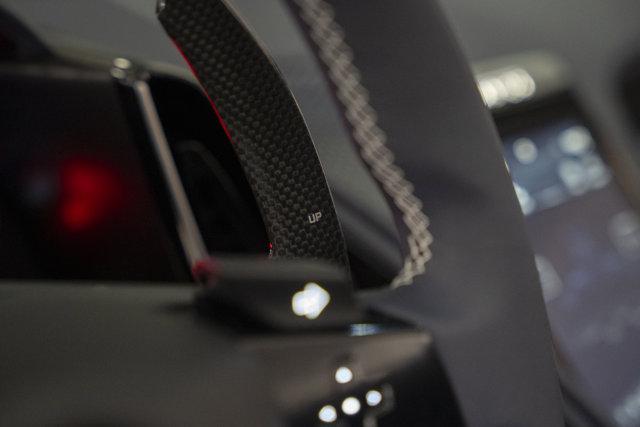 Photo of 2025 Bianco Italia Ferrari Roma Spider