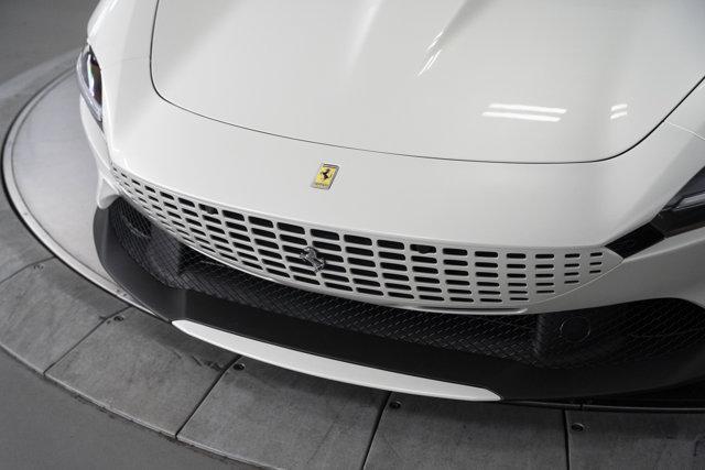 Photo of 2025 Bianco Italia Ferrari Roma Spider