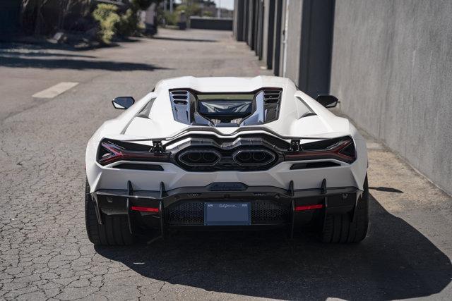 Photo of 2024 BIANCO ASOPO Lamborghini Revuelto