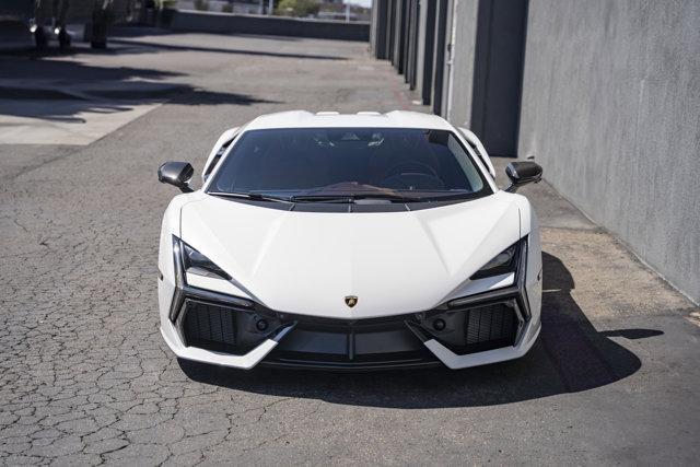 Photo of 2024 BIANCO ASOPO Lamborghini Revuelto