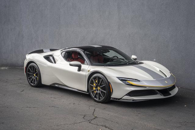 Photo of 2023 Bianco Italia Ferrari SF90 Spider