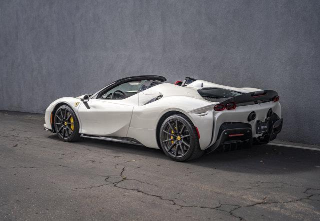 Photo of 2023 Bianco Italia Ferrari SF90 Spider