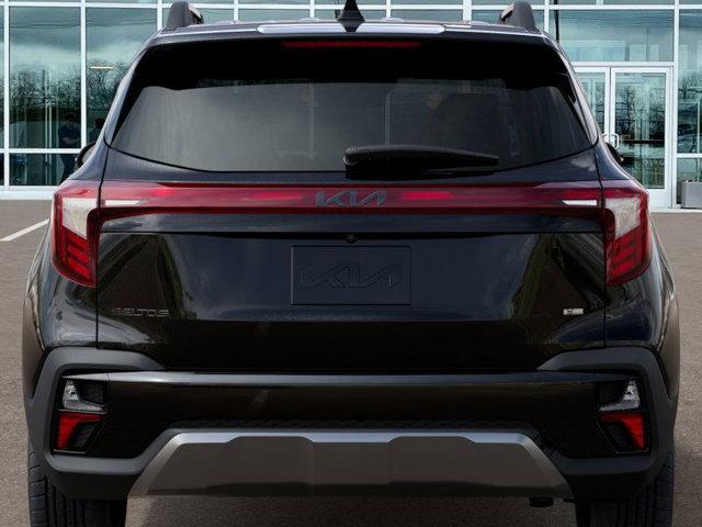 Photo of 2025 Fusion Orange Kia Seltos