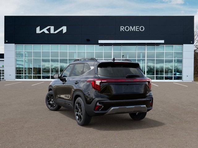 Photo of 2025 Fusion Orange Kia Seltos