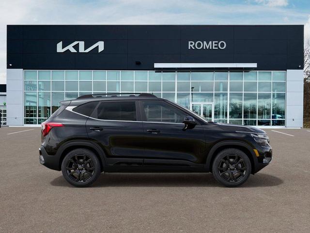Photo of 2025 Fusion Orange Kia Seltos