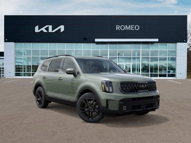 Photo of 2025 Jungle Green Kia Telluride