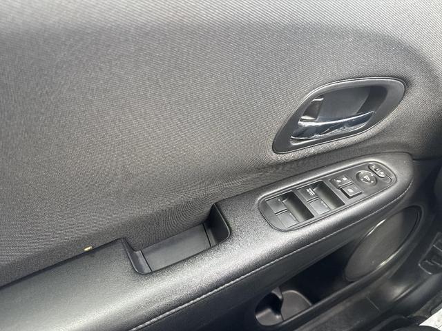 Photo of 2022 Gray Honda HR-V