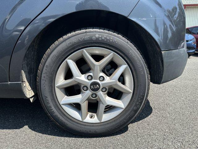 Photo of 2021 Gravity Gray Kia Soul
