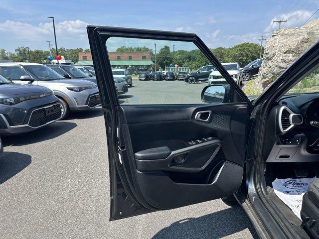 Photo of 2021 Gravity Gray Kia Soul