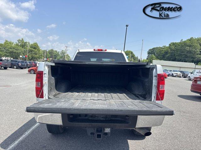 Photo of 2014 Silver Ice Metallic Chevrolet Silverado 2500