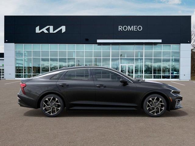Photo of 2025 Gray Kia K5
