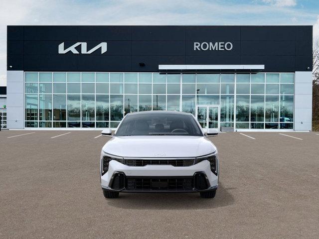 Photo of 2025 Snow White Pearl Kia K4