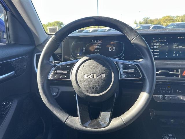 Photo of 2025 Neptune Blue Kia Seltos