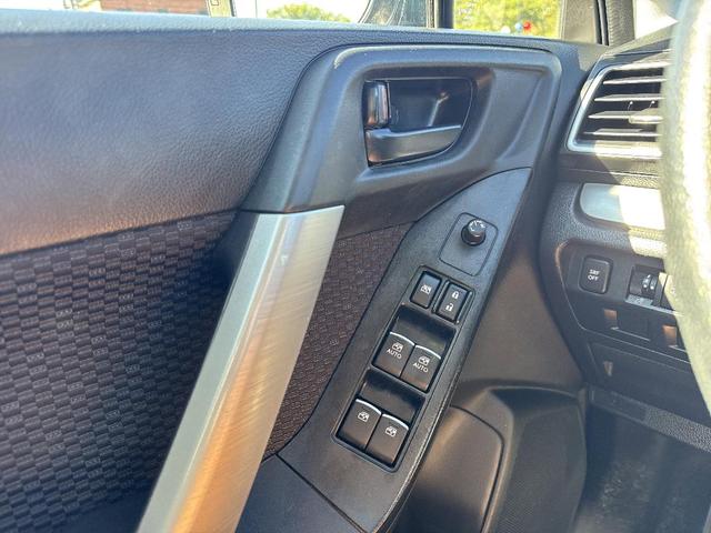 Photo of 2018 Crystal Black Silica Subaru Forester