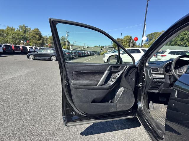 Photo of 2018 Crystal Black Silica Subaru Forester