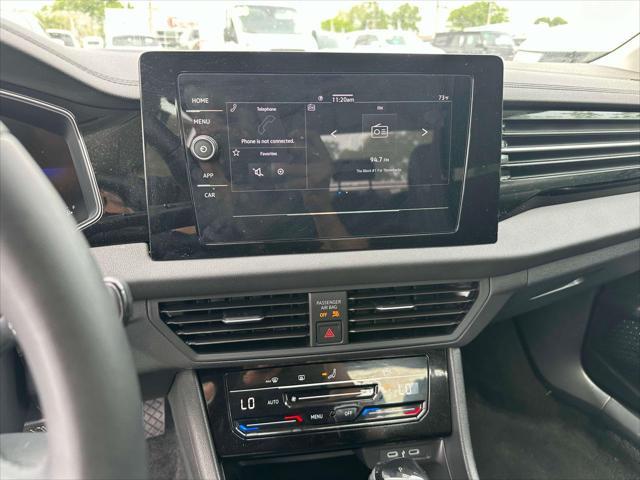 Photo of 2025 Platinum Gray Metallic Volkswagen Jetta