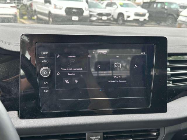 Photo of 2025 Platinum Gray Metallic Volkswagen Jetta