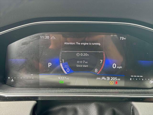 Photo of 2025 Platinum Gray Metallic Volkswagen Jetta