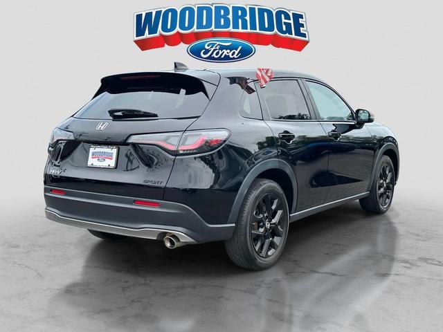 Photo of 2023 Crystal Black Pearl Honda HR-V