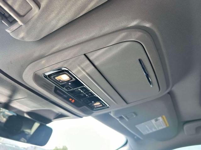 Photo of 2022 Infinite Black Metallic Clearcoat Lincoln Corsair
