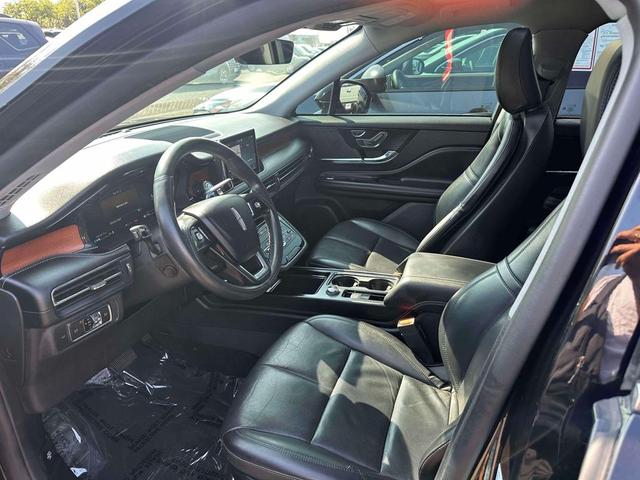 Photo of 2022 Infinite Black Metallic Clearcoat Lincoln Corsair