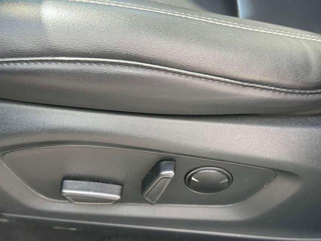 Photo of 2022 Oxford White Ford Explorer