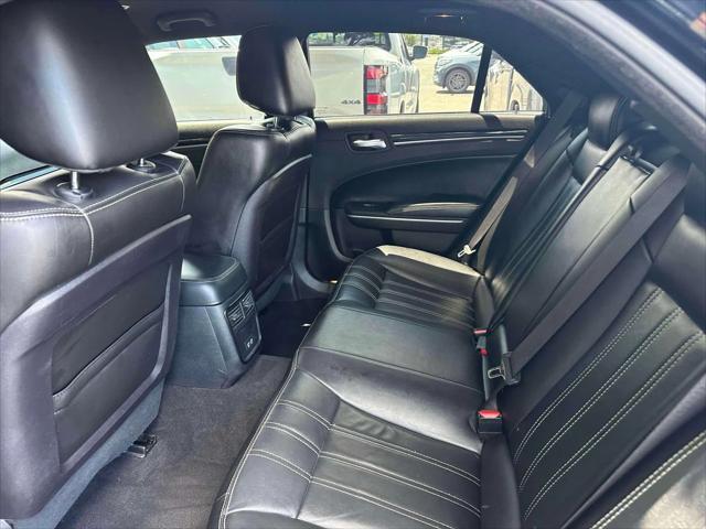 Photo of 2021 Gloss Black Chrysler 300