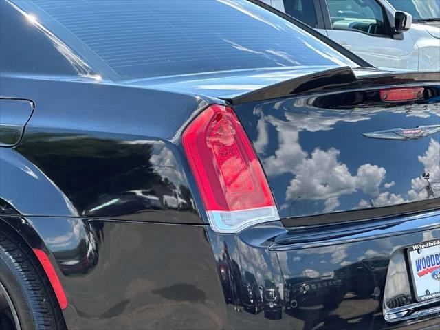 Photo of 2021 Gloss Black Chrysler 300
