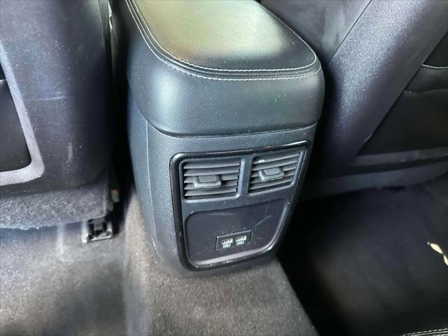 Photo of 2021 Gloss Black Chrysler 300