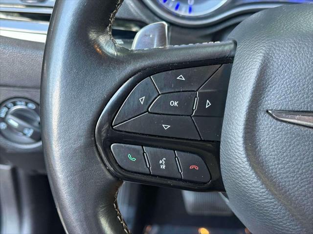 Photo of 2021 Gloss Black Chrysler 300