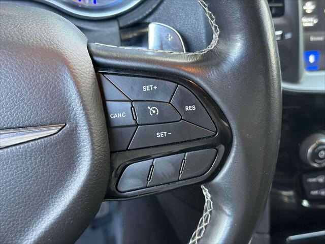 Photo of 2021 Gloss Black Chrysler 300
