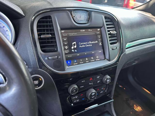 Photo of 2021 Gloss Black Chrysler 300
