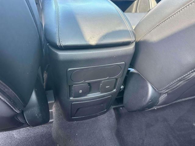 Photo of 2022 Iconic Silver Metallic Ford Explorer